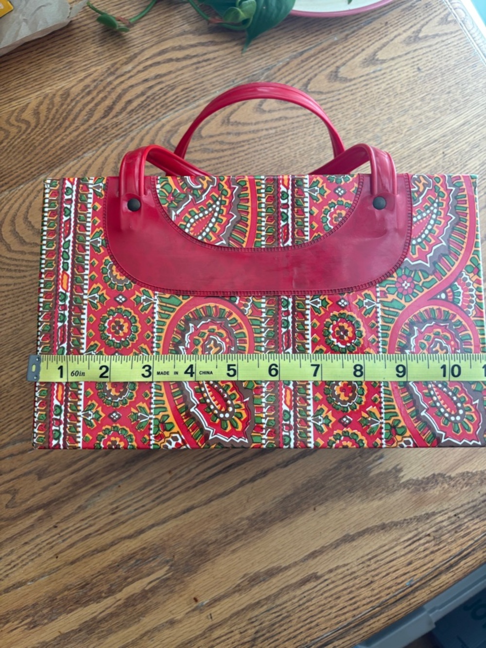 Vintage Red Paisley vinyl Case with Top Handle - Picture 16 of 17